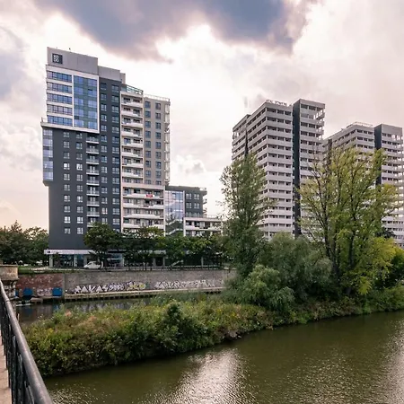 Apartament Odratower Вроцлав Екстер'єр фото